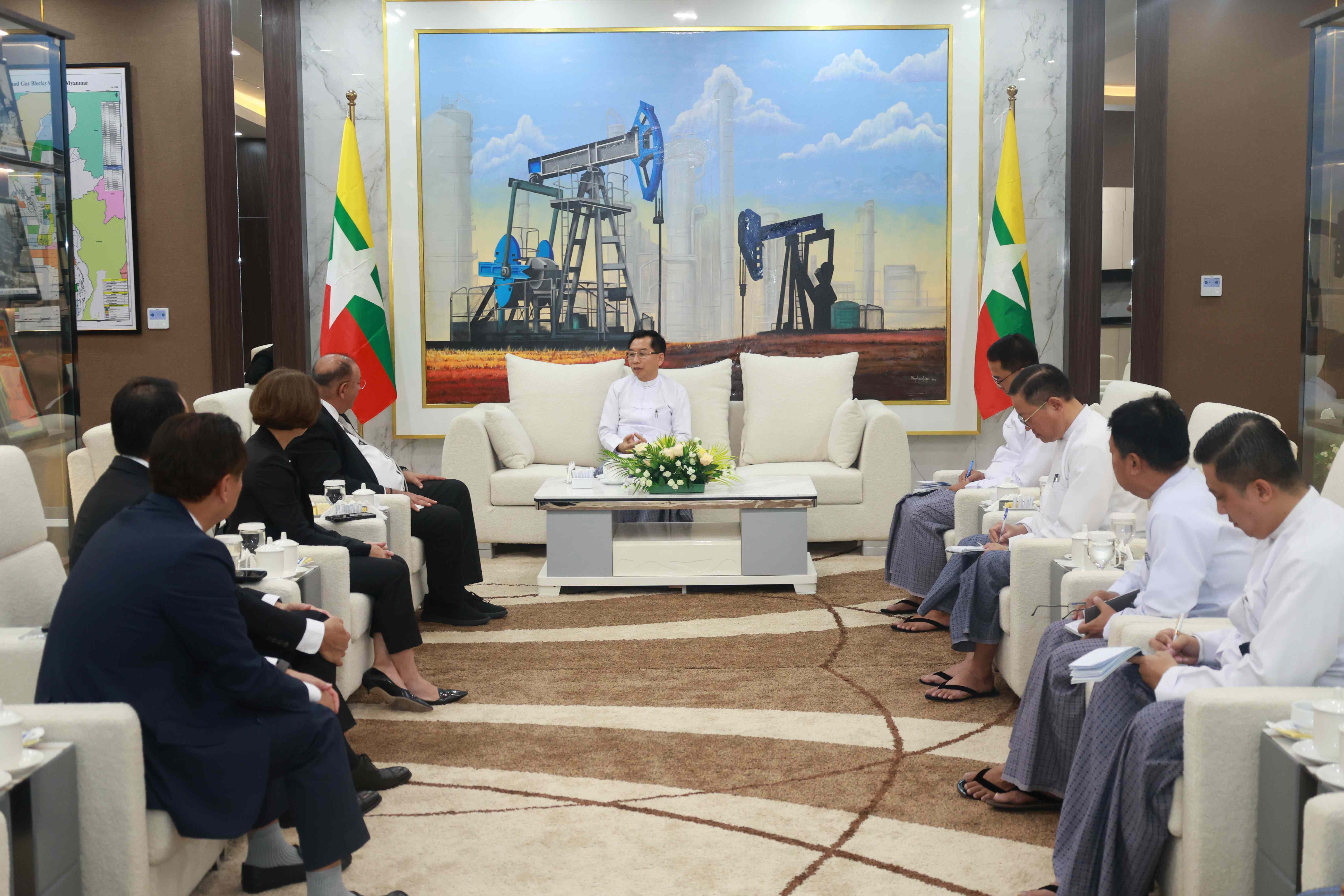 လျှပ်စစ်နှင့်စွမ်းအင်ဝန်ကြီးဌာနနှင့် အကျိုးတူပူးပေါင်းဆောင်ရွက်လျက်ရှိသည့် ထိုင်းနိုင်ငံ၊ PTTEP International Limited ၏ အမှုဆောင်အရာရှိချုပ်မှ လျှပ်စစ်နှင့်စွမ်းအင်ဝန်ကြီးဌာန ပြည်ထောင်စုဝန်ကြီးအား လာရောက်ဂါရဝပြုတွေ့ဆုံ